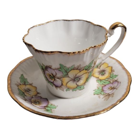 Vintage Pansy by Salisbury Teacup - Picture 1 of 7
